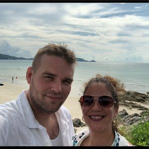 Meet your Posher, Ester